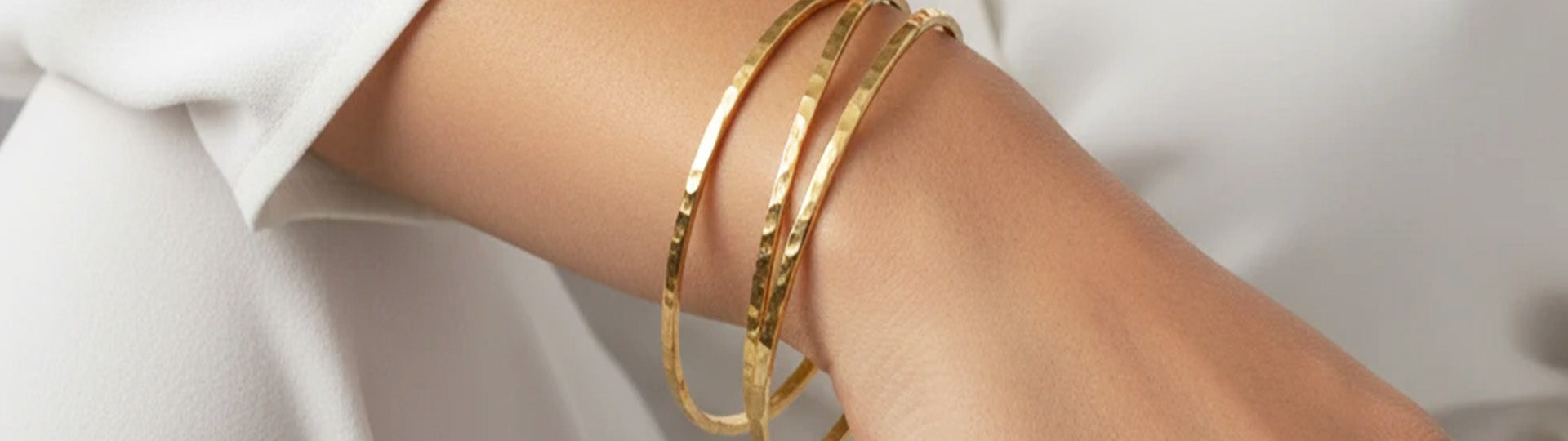 Bannière bracelt_jonc doré  l'or fin 24 carats