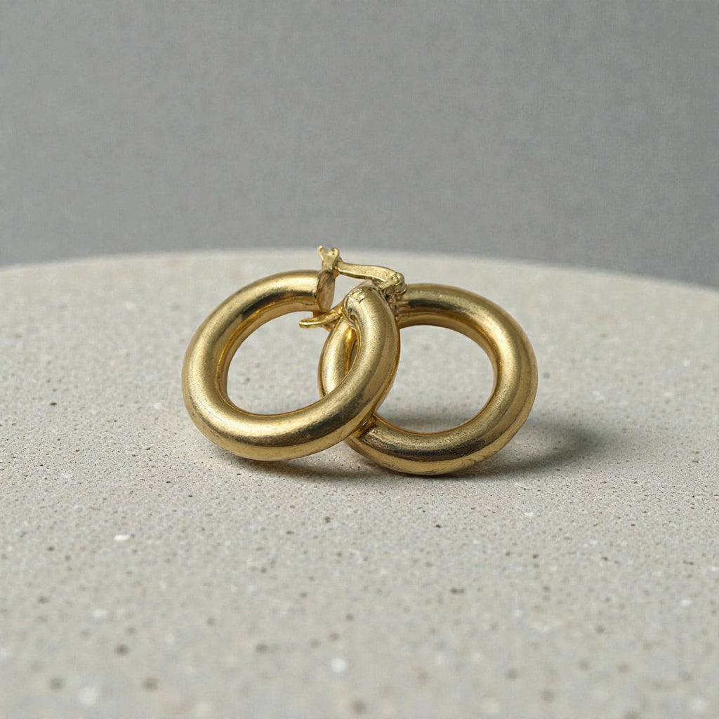 Boucles d'oreilles créoles tubes dorées à l'or fin 24 carats