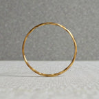 Représentation du bracelet torsadé fond studio