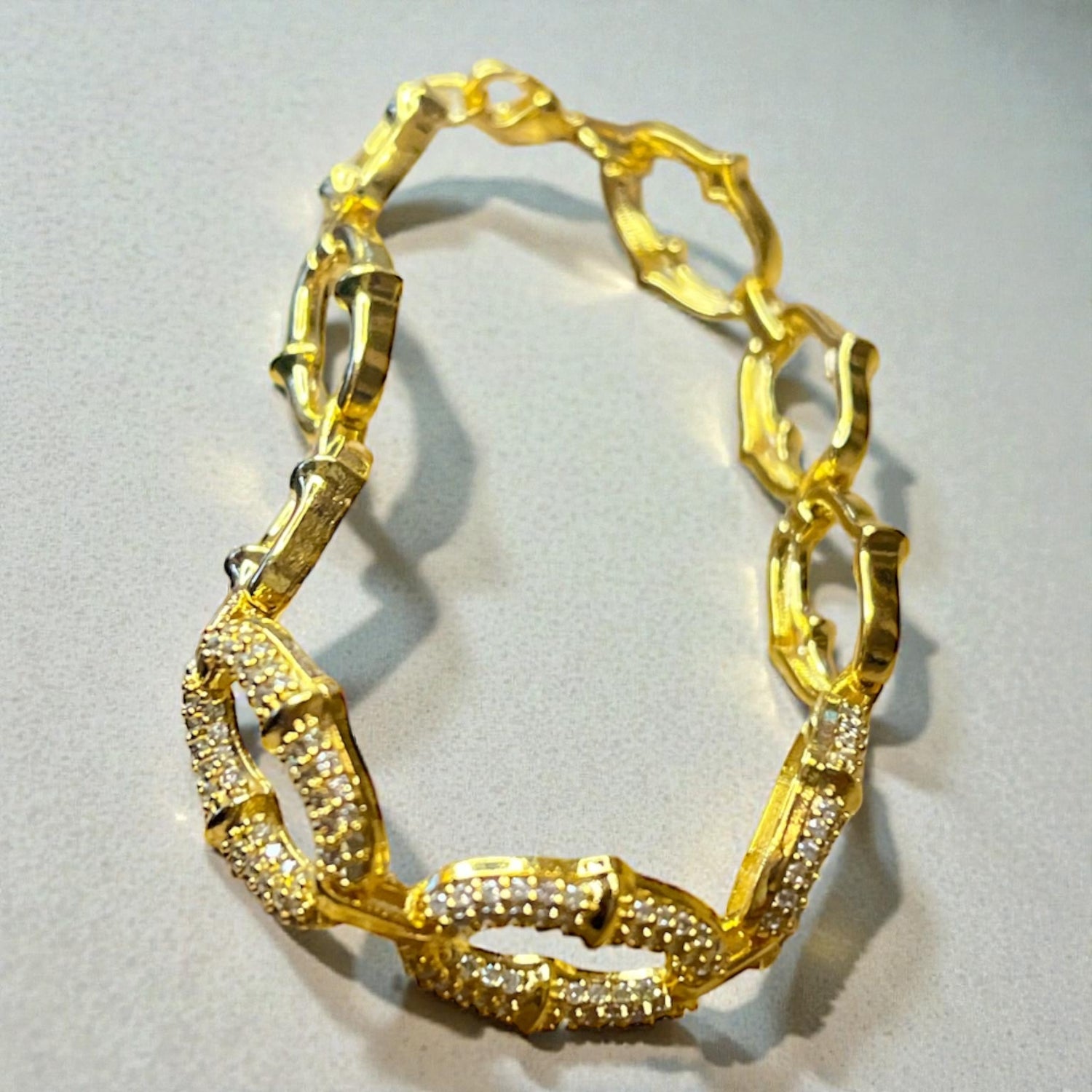 Représentation du bracelet Secure_2-fondstudio