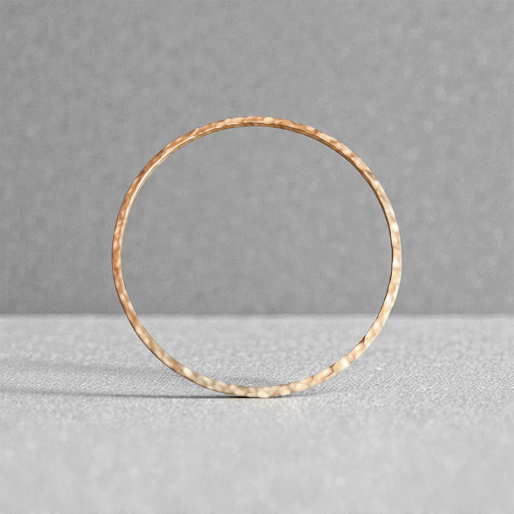 Bracelet jonc martelé doré à l’or mat 24 carats