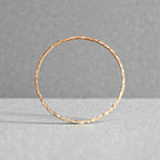 Bracelet jonc martelé doré à l’or mat 24 carats